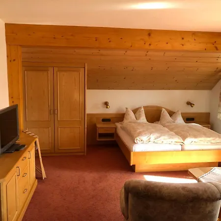 Gaestehaus Riefenhaus Oberstdorf Buitenkant foto